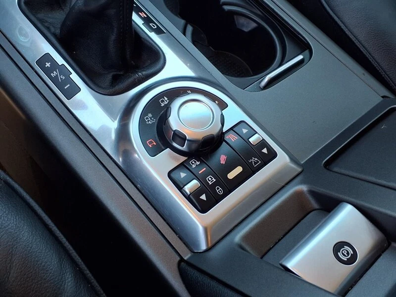 2011 Land Rover Range Rover L322 - Image 16 of 20