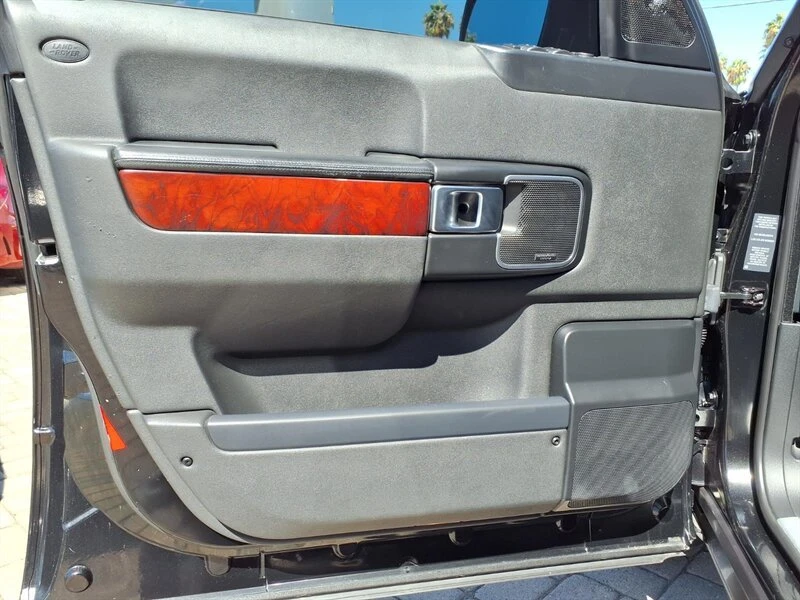 2011 Land Rover Range Rover L322 - Image 17 of 20