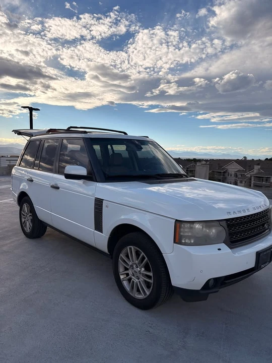 2011 Land Rover Range Rover L322 - Image 2 of 9