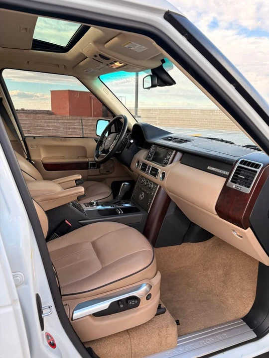 2011 Land Rover Range Rover L322 - Image 6 of 9