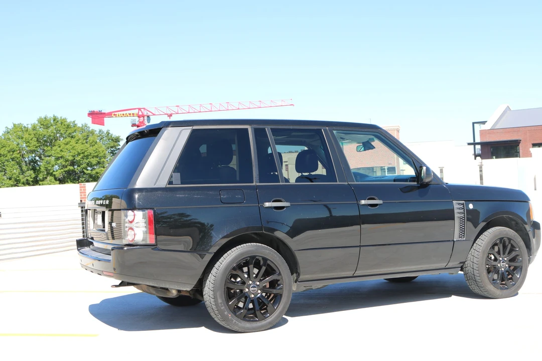 2011 Land Rover Range Rover L322 - Image 14 of 31