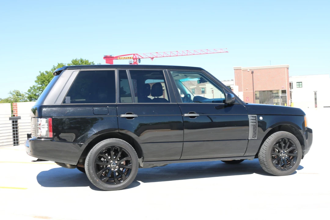 2011 Land Rover Range Rover L322 - Image 16 of 31