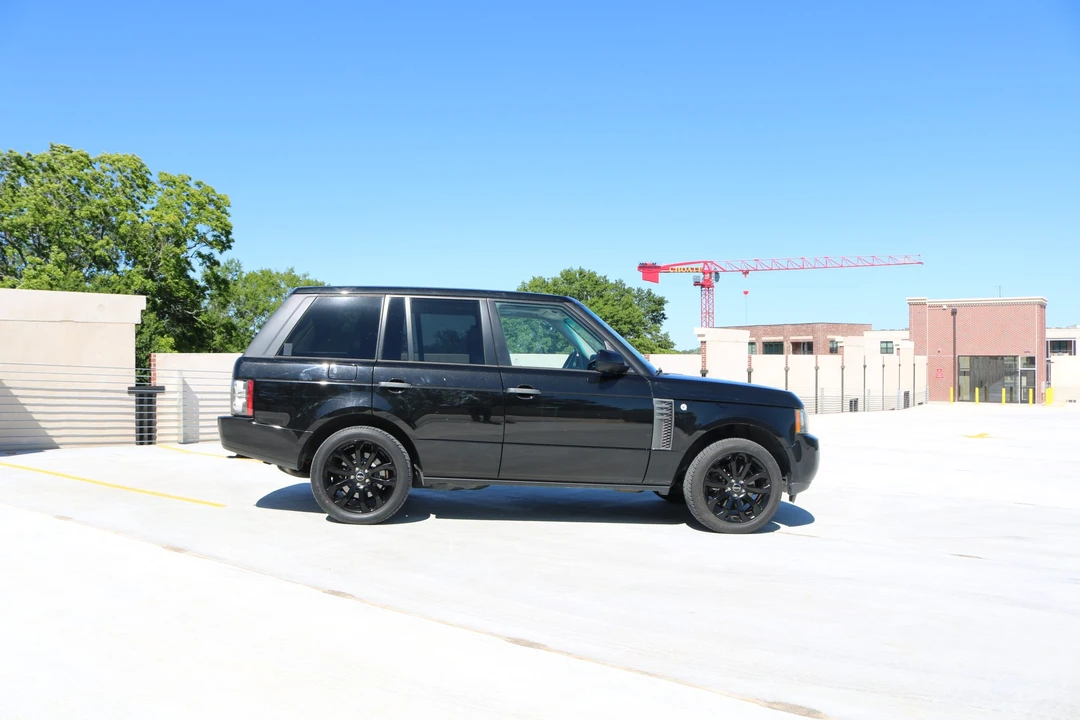 2011 Land Rover Range Rover L322 - Image 18 of 31