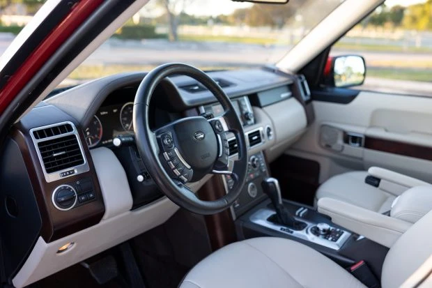 2011 Land Rover Range Rover L322 - Image 5 of 7