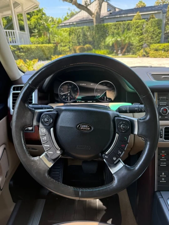 2011 Land Rover Range Rover L322 - Image 8 of 13