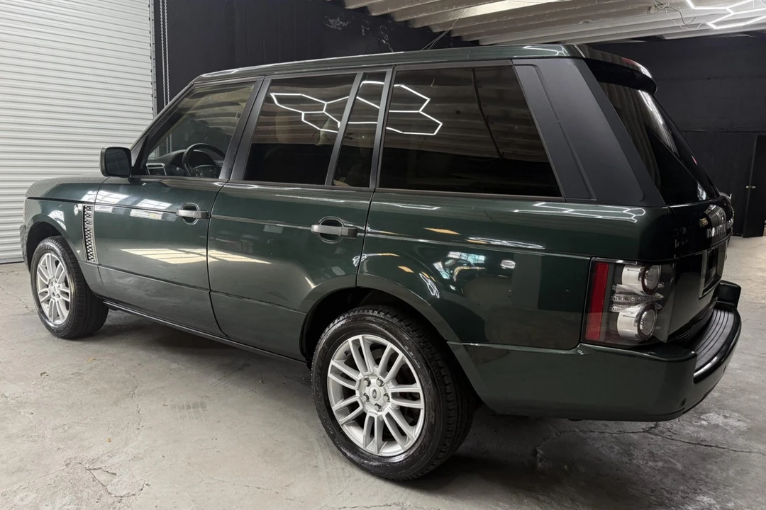 2011 Land Rover Range Rover L322 - Image 2 of 6