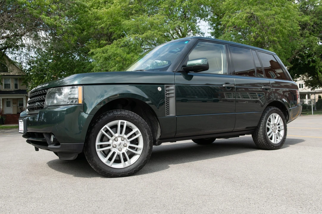2011 Land Rover Range Rover L322 - Image 3 of 31