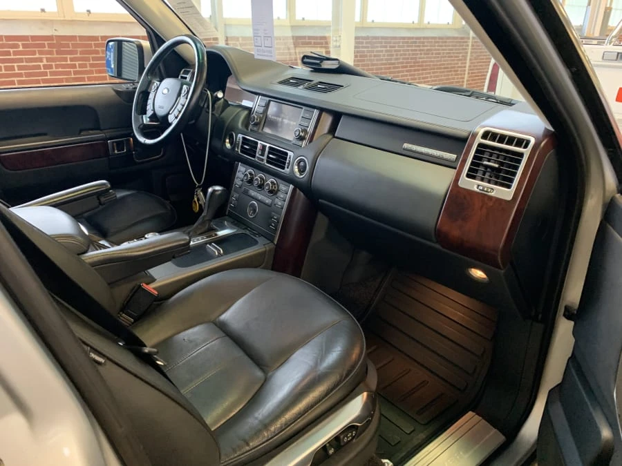 2011 Land Rover Range Rover L322 - Image 4 of 6