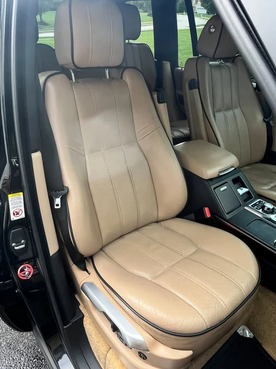 2011 Land Rover Range Rover L322 - Image 17 of 20
