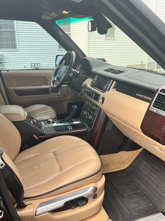 2011 Land Rover Range Rover L322 - Image 16 of 20
