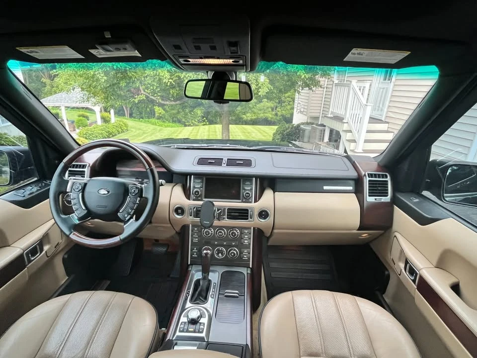 2011 Land Rover Range Rover L322 - Image 19 of 20