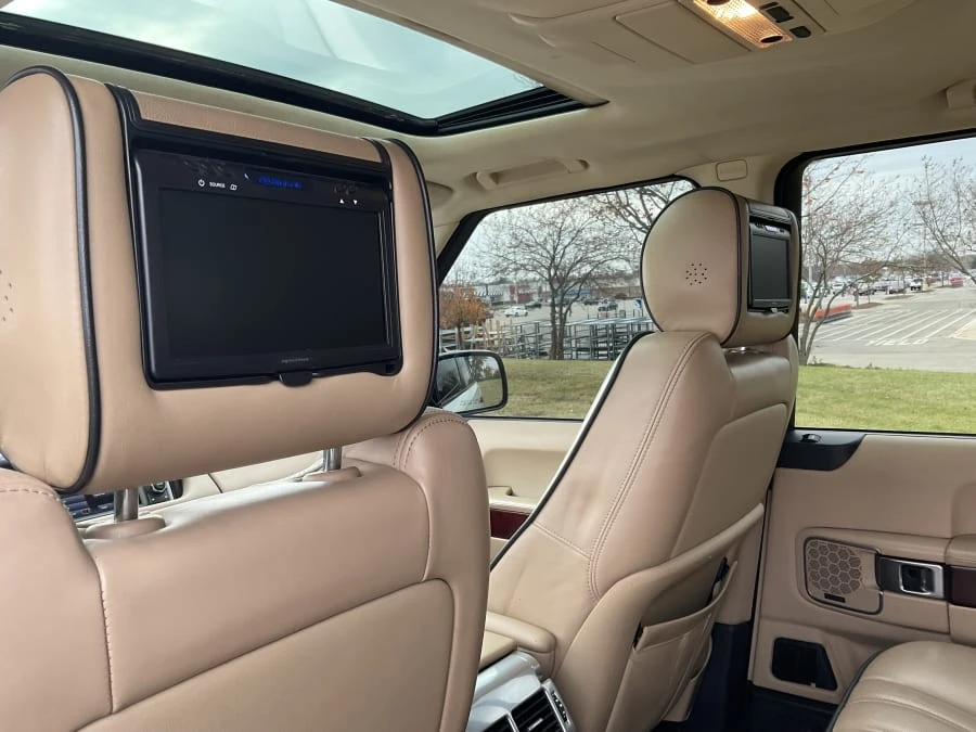 2011 Land Rover Range Rover L322 - Image 8 of 13