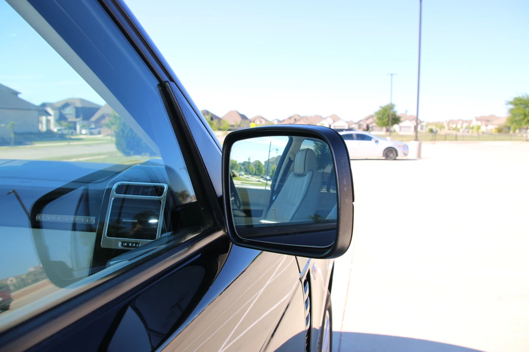 2011 Land Rover Range Rover L322 - Image 19 of 31
