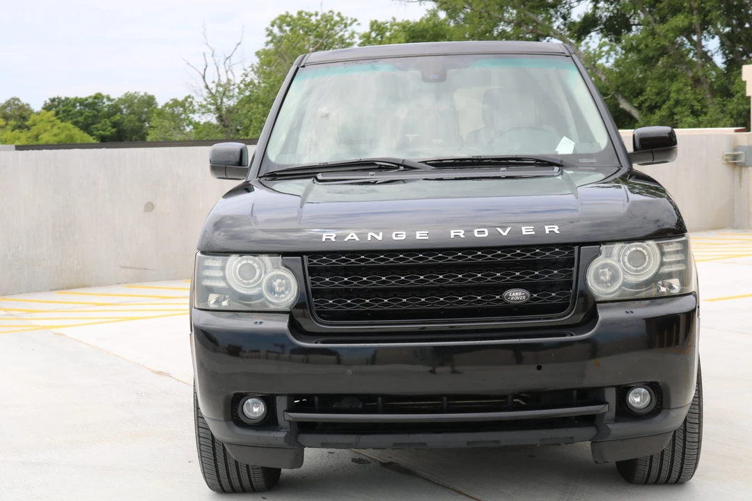 2011 Land Rover Range Rover L322 - Image 3 of 31