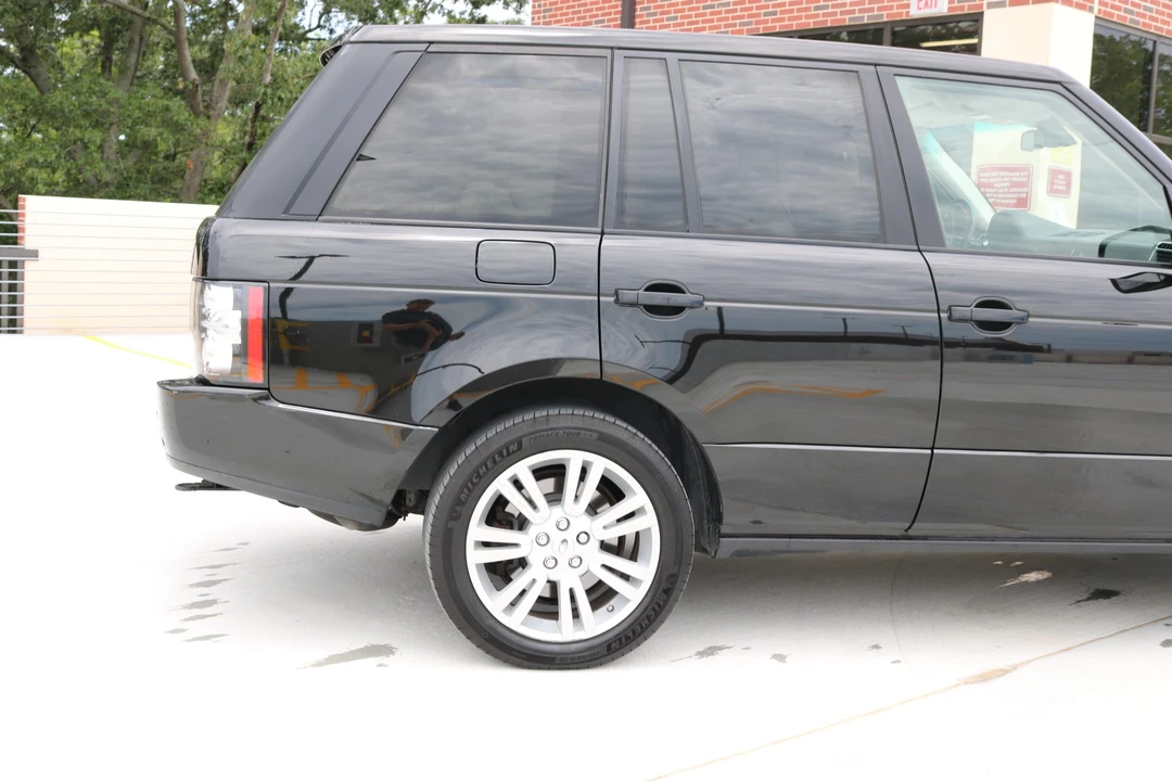2011 Land Rover Range Rover L322 - Image 17 of 31