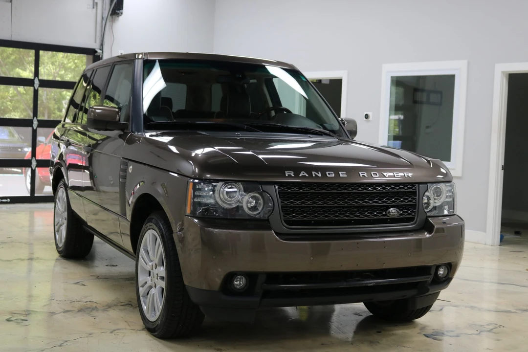 2011 Land Rover Range Rover L322 - Image 3 of 31