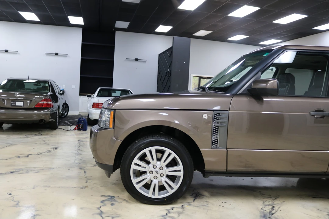 2011 Land Rover Range Rover L322 - Image 13 of 31