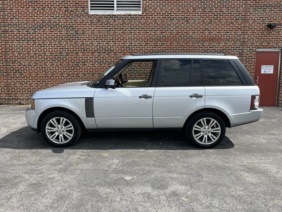 2011 Land Rover Range Rover L322 - Image 2 of 8