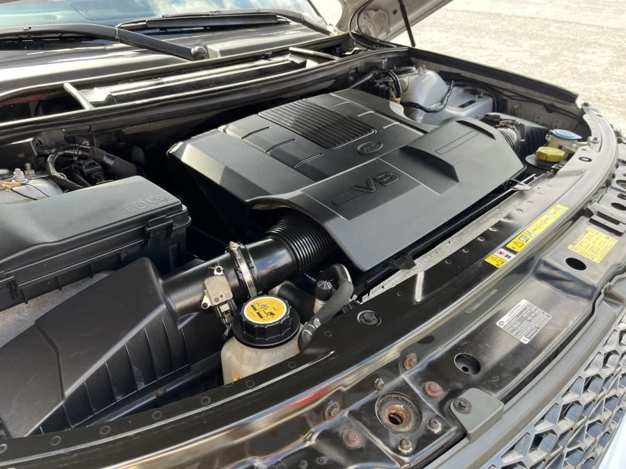 2011 Land Rover Range Rover L322 - Image 8 of 8