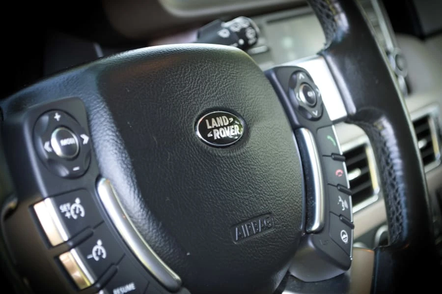 2011 Land Rover Range Rover L322 - Image 9 of 14