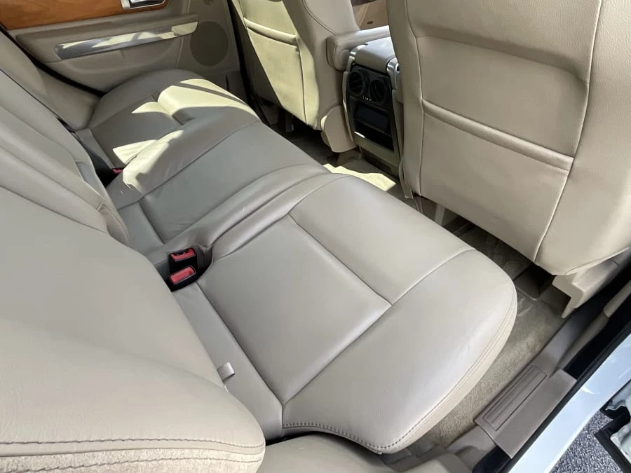 2011 Land Rover Range Rover L322 - Image 8 of 12