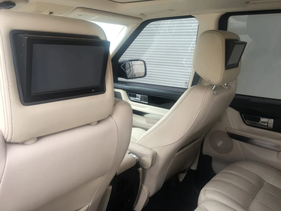 2011 Land Rover Range Rover L322 - Image 5 of 12
