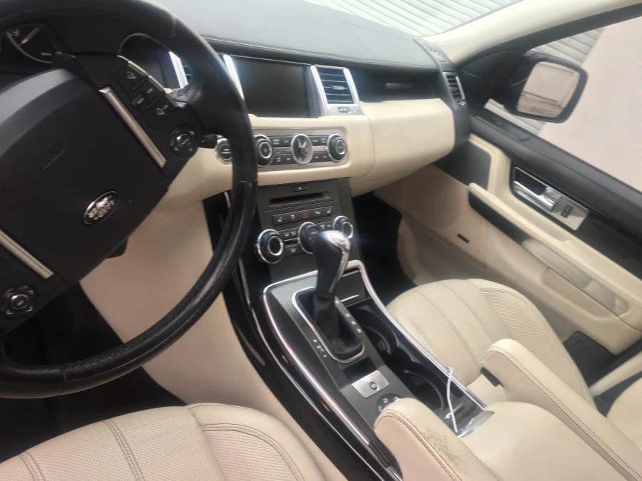 2011 Land Rover Range Rover L322 - Image 4 of 12