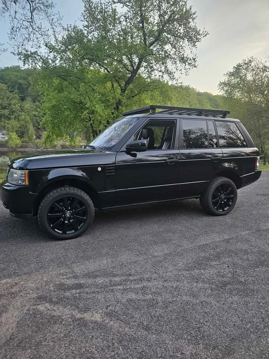 2011 Land Rover Range Rover L322 - Image 3 of 14