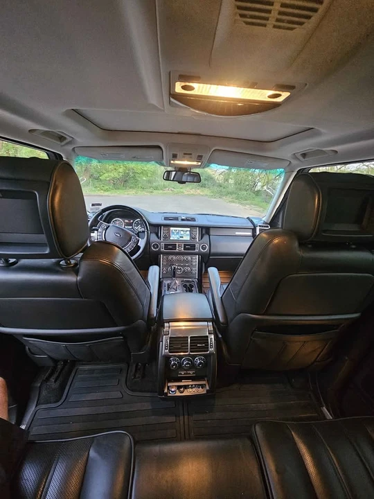 2011 Land Rover Range Rover L322 - Image 12 of 14