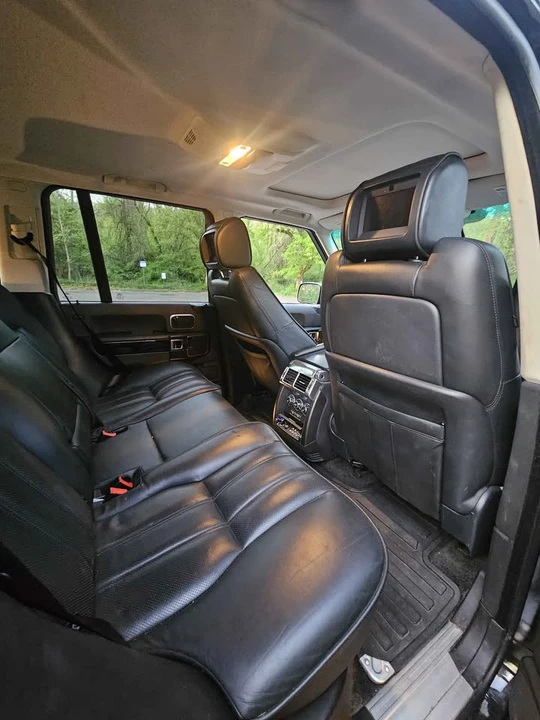 2011 Land Rover Range Rover L322 - Image 10 of 14