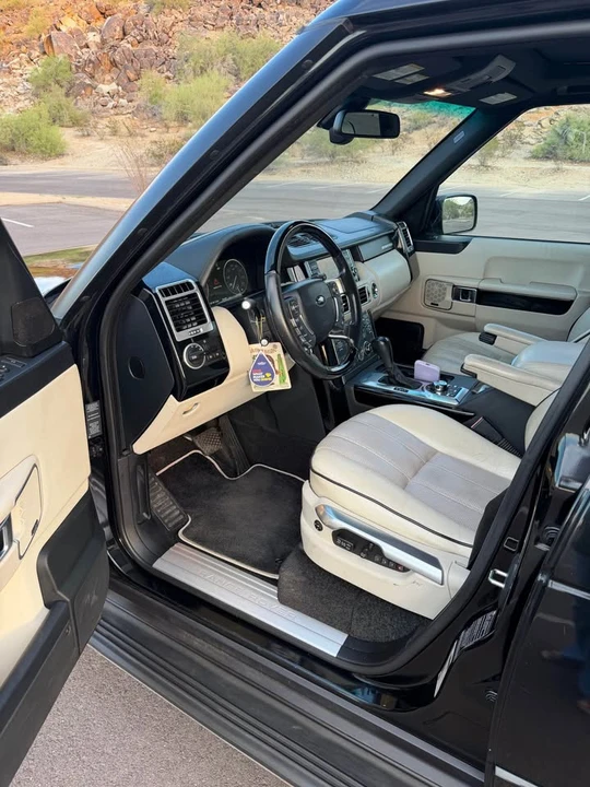 2011 Land Rover Range Rover L322 - Image 12 of 18