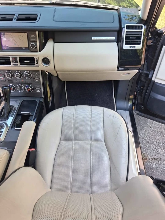 2011 Land Rover Range Rover L322 - Image 13 of 20