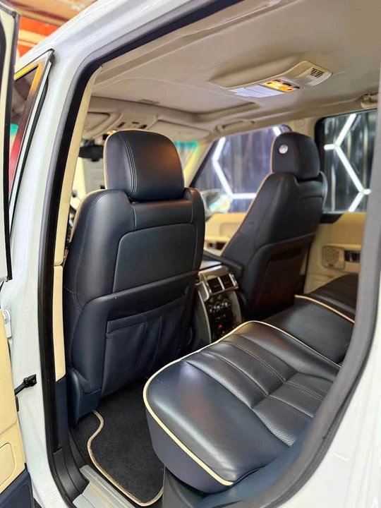 2011 Land Rover Range Rover L322 - Image 8 of 9