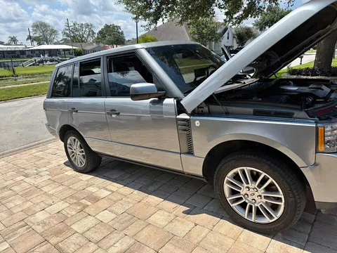 2011 Land Rover Range Rover HSE Sport Utility 4D
