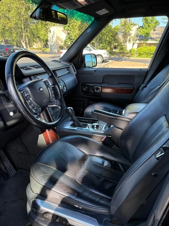 2011 Land Rover Range Rover L322 - Image 3 of 4