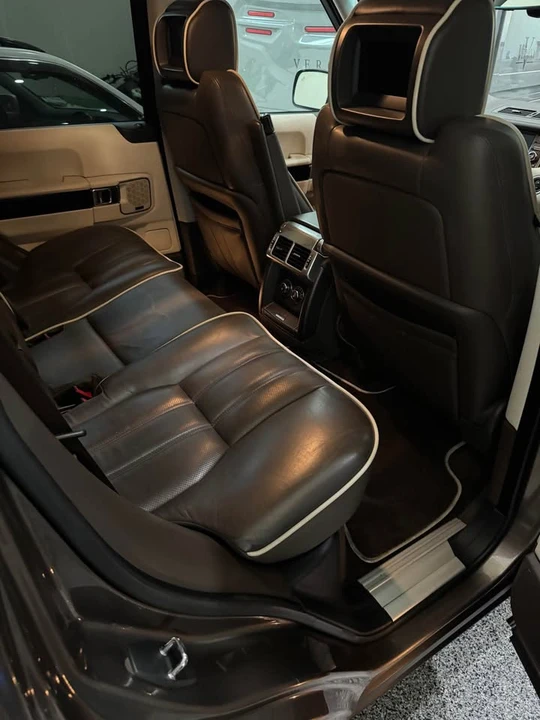 2011 Land Rover Range Rover L322 - Image 16 of 19