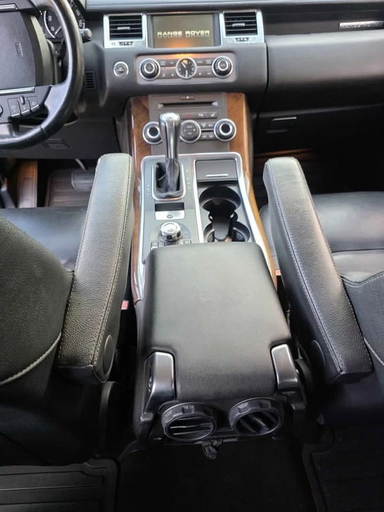 2011 Land Rover Range Rover L322 - Image 8 of 19