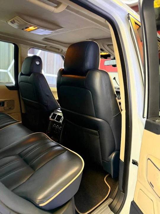 2011 Land Rover Range Rover L322 - Image 11 of 13