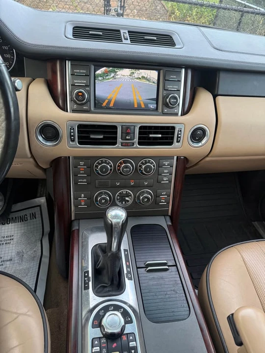 2011 Land Rover Range Rover L322 - Image 5 of 15