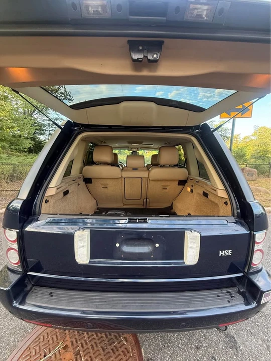2011 Land Rover Range Rover L322 - Image 11 of 15