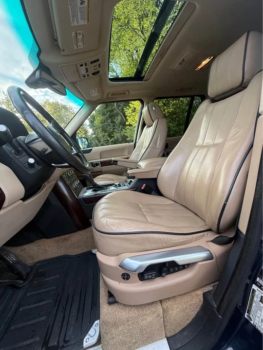 2011 Land Rover Range Rover L322 - Image 6 of 15
