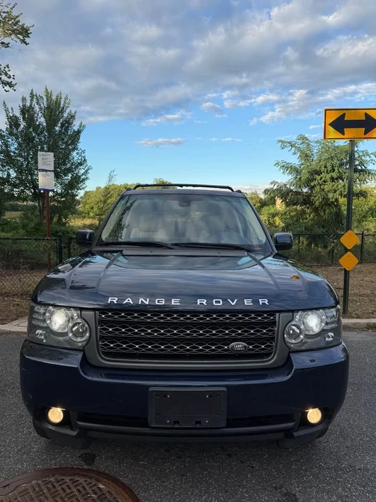 2011 Land Rover Range Rover L322 - Image 2 of 15