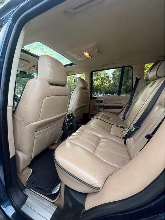 2011 Land Rover Range Rover L322 - Image 8 of 15