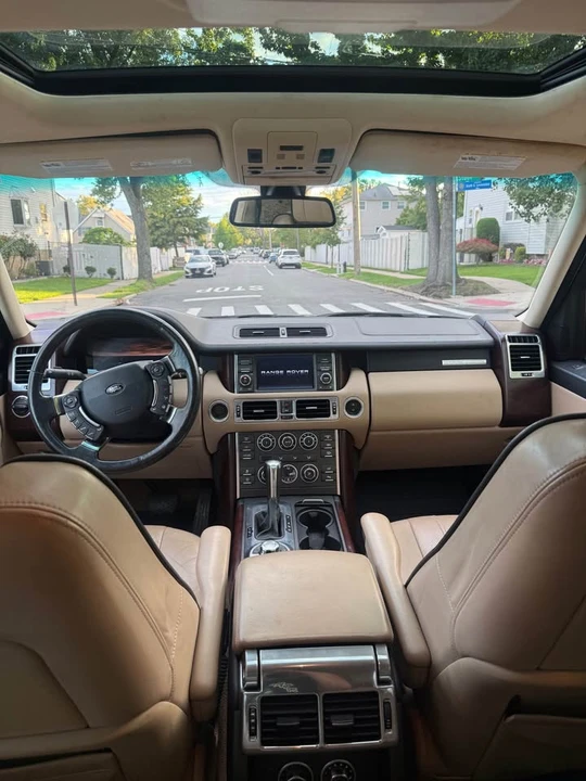 2011 Land Rover Range Rover L322 - Image 4 of 15