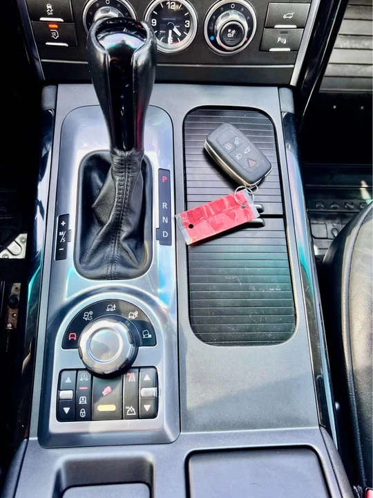 2011 Land Rover Range Rover L322 - Image 8 of 15