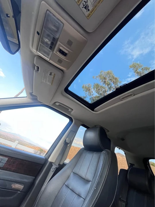 2011 Land Rover Range Rover L322 - Image 12 of 13
