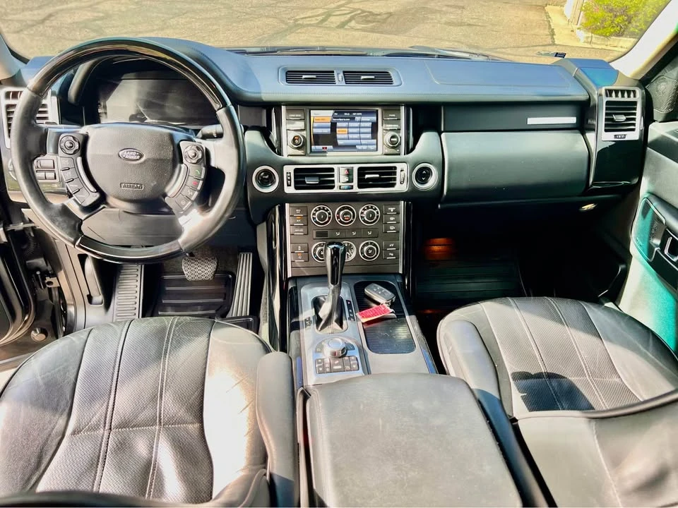 2011 Land Rover Range Rover L322 - Image 7 of 15