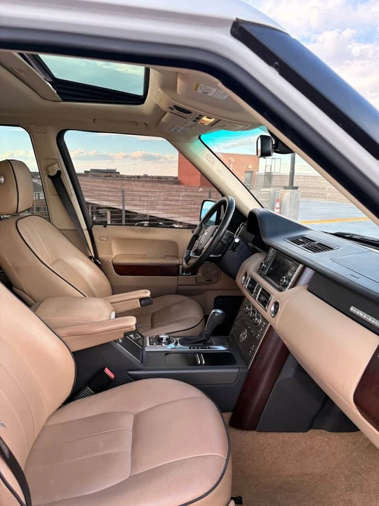2011 Land Rover Range Rover L322 - Image 4 of 8
