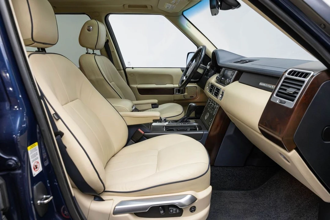 2011 Land Rover Range Rover L322 - Image 15 of 31