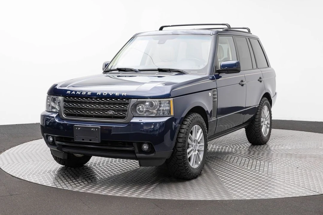 2011 Land Rover Range Rover L322 - Image 2 of 31